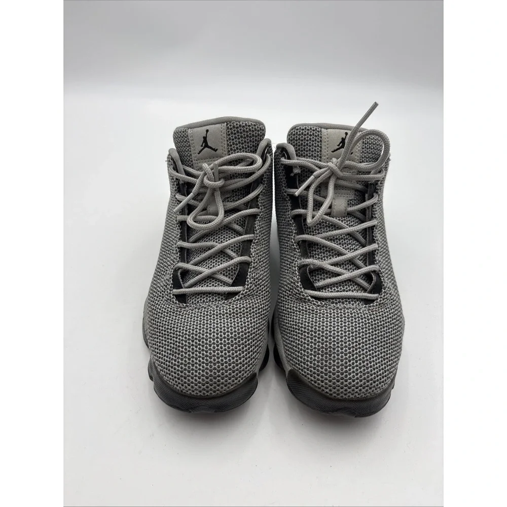 Nike Air Jordan Horizon Low Wolf Grey Youth 6Y Bball 845099-003 Gray Sneakers